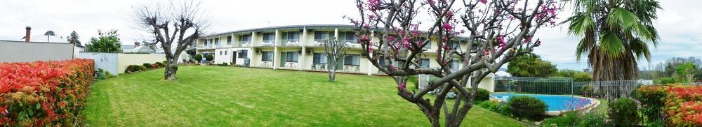 Harriet House Tumut汽车旅馆 外观 照片