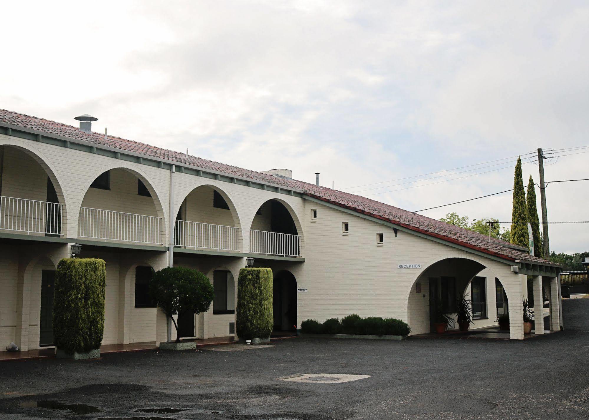 Harriet House Tumut汽车旅馆 外观 照片